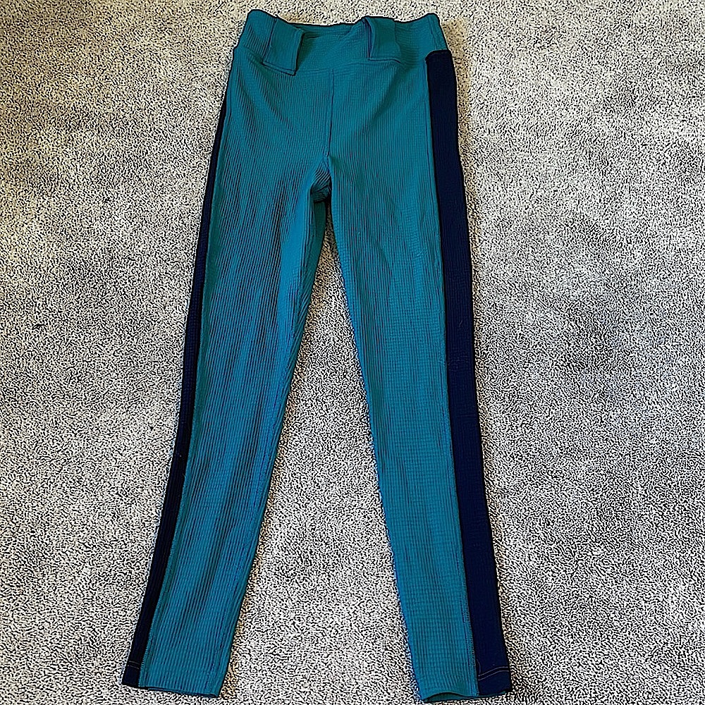 Year of ours active green belted leggings
